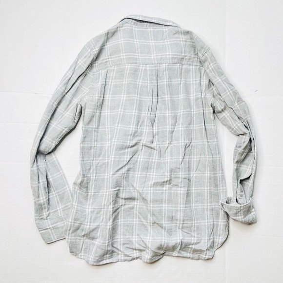 Old Navy The Classic Relaxed Gray Plaid Flannel Long Sleeve Button Up Shirt M - Picture 11 of 14